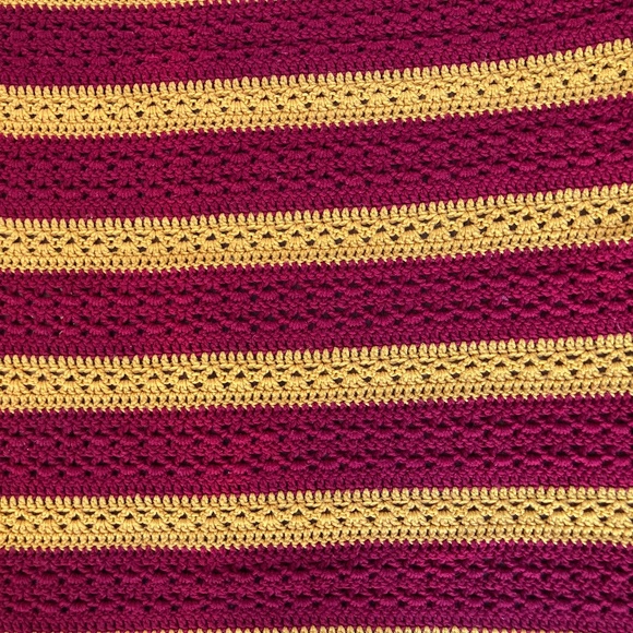 Vintage Handmade Crochet Red/Yellow Striped 69x42 Throw Blanket USC Kansas City - Picture 5 of 7